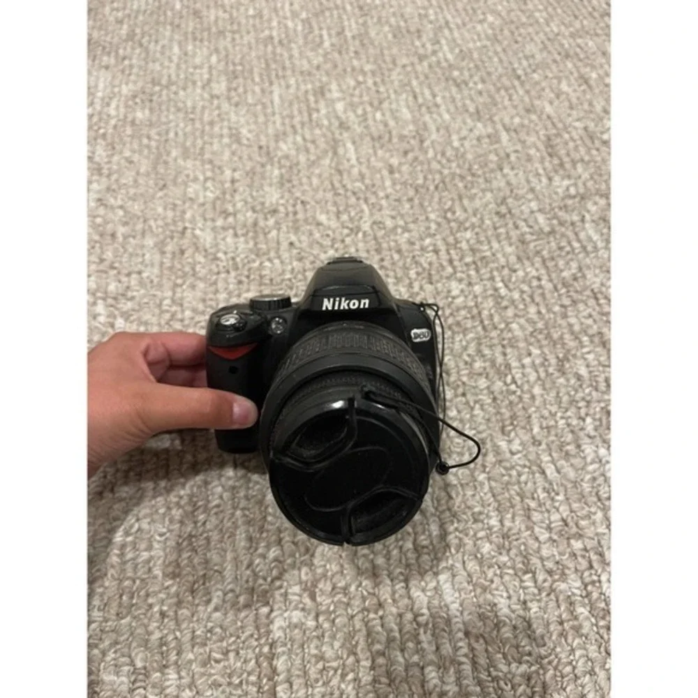 Nikon D60 10.2MP Digital SLR Camera + 55-200mm AF-S Nikkor 1:4-5.6 VR + …‎